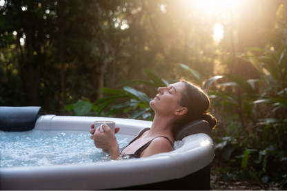 6-Person Frame Hot Tub with 130 Air Jets and Hydro Jets