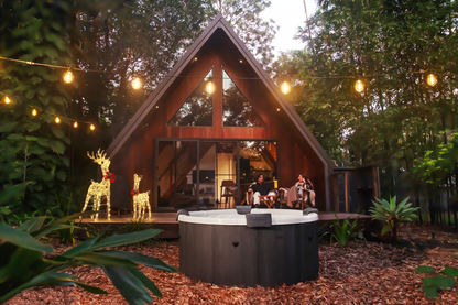6-Person Frame Hot Tub with 130 Air Jets and Hydro Jets
