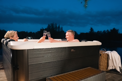 MSPA  OSLO 6-Person Rigid Frame Hot Tub with LED Lighting